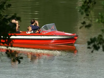 Tretboot auf dem See.