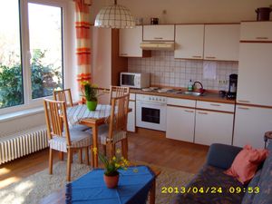 23441296-Ferienwohnung-4-Kellenhusen-300x225-3