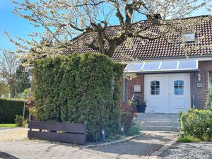 23441318-Ferienwohnung-6-Kellenhusen-300x225-0