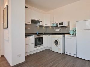 23660041-Ferienwohnung-2-Kellenhusen-300x225-5