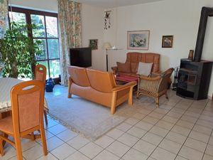 23898400-Ferienwohnung-4-Kellenhusen-300x225-3