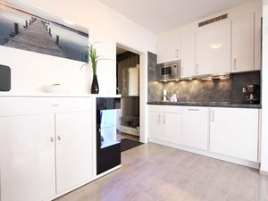 23677957-Ferienwohnung-2-Kellenhusen-300x225-3