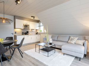 23677979-Ferienwohnung-4-Kellenhusen-300x225-1