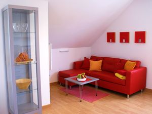 23678000-Ferienwohnung-2-Kellenhusen-300x225-2