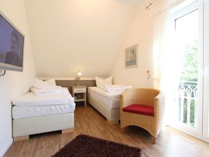 23678007-Ferienwohnung-4-Kellenhusen-300x225-5