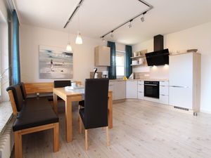 23678018-Ferienwohnung-2-Kellenhusen-300x225-3