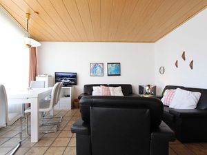 23678022-Ferienwohnung-4-Kellenhusen-300x225-1