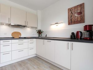 23678033-Ferienwohnung-2-Kellenhusen-300x225-3