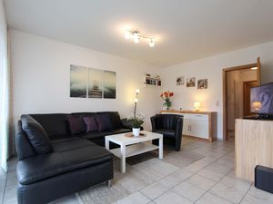 23678060-Ferienwohnung-4-Kellenhusen-300x225-0