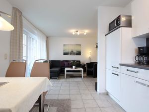 23678060-Ferienwohnung-4-Kellenhusen-300x225-5