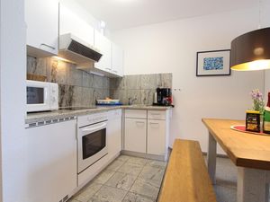 23678098-Ferienwohnung-4-Kellenhusen-300x225-4