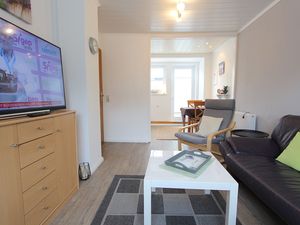 23678054-Ferienwohnung-2-Kellenhusen-300x225-1