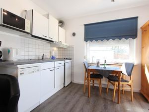 23678056-Ferienwohnung-2-Kellenhusen-300x225-2