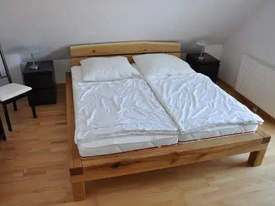 Schlafbereich. Schlafzimmer mit Doppelbett