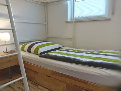 Schlafzimmer 2 (Kinder)