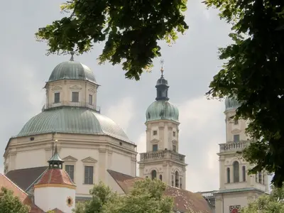 St. Lorenz, Basilika