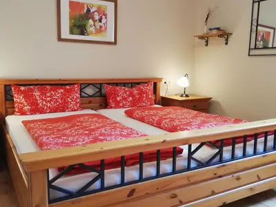 FeWo Susanne Schlafzimmer zum Garten