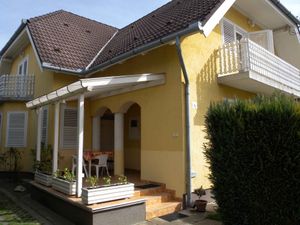 23772330-Ferienwohnung-6-Keszthely-300x225-2