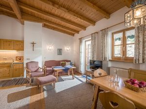 21680227-Ferienwohnung-4-Kiefersfelden-300x225-1