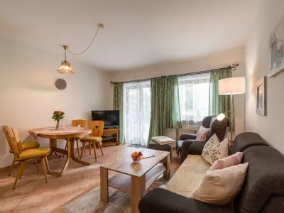 Wohnung_3_Wohnzimmer_IRS.jpg