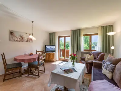 Wohnung_8_Wohnzimmer