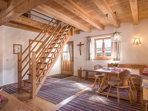 92630-Ferienwohnung-7-Kiefersfelden-300x225-1