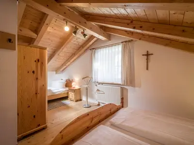Grosse_Ferienwohnung_Schlafzimmer_1-3erSchafzimmer.jpg