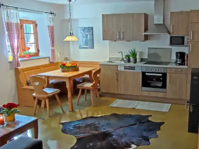 Eckbank und Küchenzeile