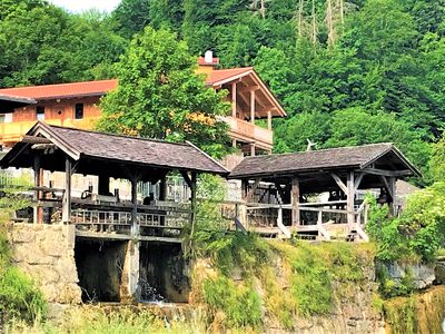 großer Fewo im Alpenlandhaus zwischen Berg und Bach für 10 Personen, direkt am Kieferbach in Bayern nahe Tirol