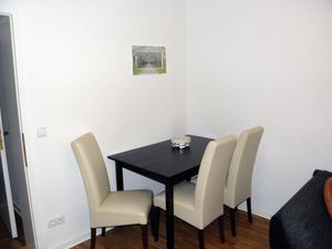 23190689-Ferienwohnung-4-Kiel-300x225-1