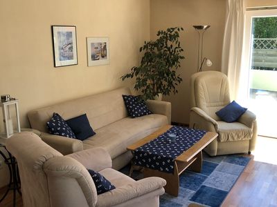 Ferienwohnung Moin | Sofa Richtung Terrasse