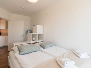 22298243-Ferienwohnung-4-Kiel-300x225-5