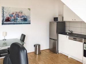 23763186-Ferienwohnung-2-Kiel-300x225-3