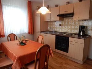 17940695-Ferienwohnung-2-Kinheim-300x225-4