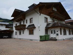 23981658-Ferienwohnung-5-Kirchberg in Tirol-300x225-2