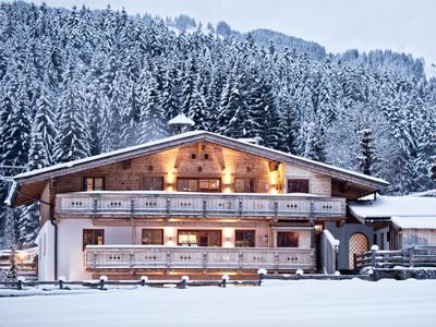 Außenseite Ferienhaus [Winter]