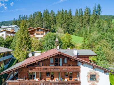 Außenseite Ferienhaus [Sommer]