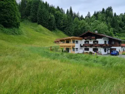 Außenseite Ferienhaus [Sommer]