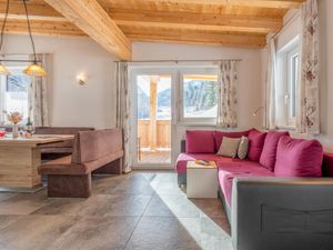 23896316-Ferienwohnung-6-Kirchberg in Tirol-300x225-3