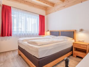 23896316-Ferienwohnung-6-Kirchberg in Tirol-300x225-5