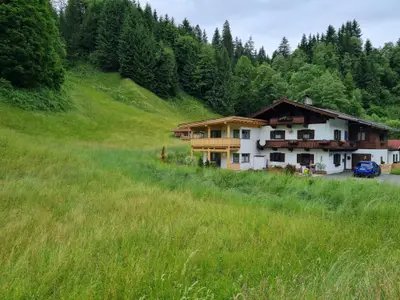 Außenseite Ferienhaus [Sommer]