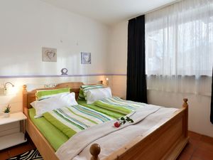 24027013-Ferienwohnung-4-Kirchberg in Tirol-300x225-5