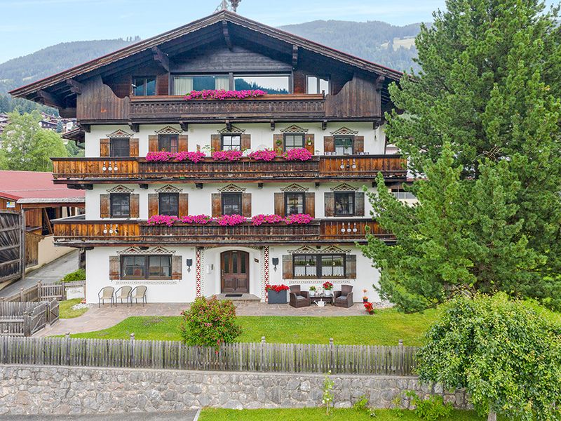 24034754-Ferienwohnung-4-Kirchberg in Tirol-800x600-0