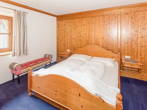 24034754-Ferienwohnung-4-Kirchberg in Tirol-300x225-5