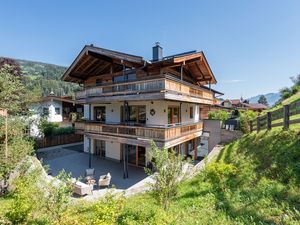 24048895-Ferienwohnung-4-Kirchberg in Tirol-300x225-2