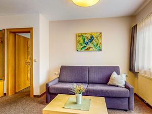 23822727-Ferienwohnung-4-Kirchberg in Tirol-300x225-1