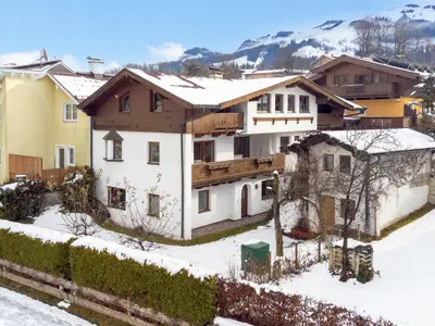 Außenseite Ferienhaus [Winter]