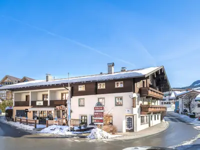 Außenseite Ferienhaus [Winter]