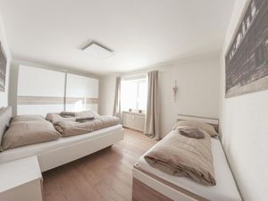 22936827-Ferienwohnung-10-Kirchbichl-300x225-4