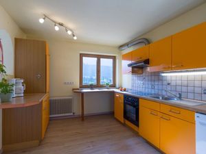 23373555-Ferienwohnung-5-Kirchbichl-300x225-5